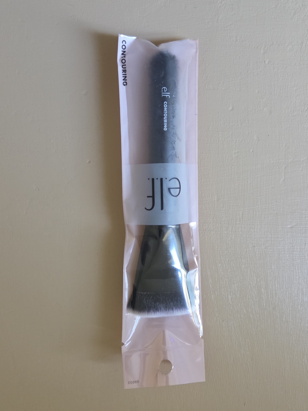 Elf Cosmetics Contouring Brush - Black